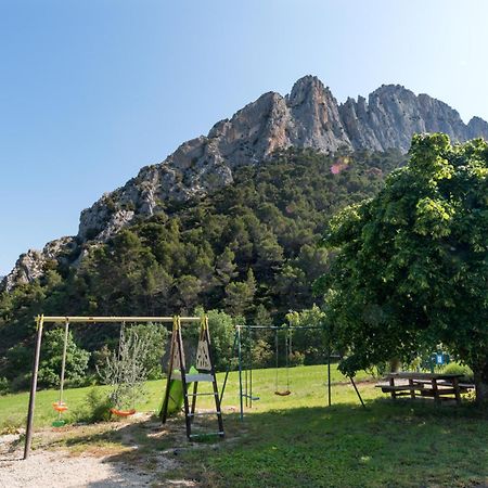 Hotel Domaine Saint Julien Buis-les-Baronnies Exterior foto